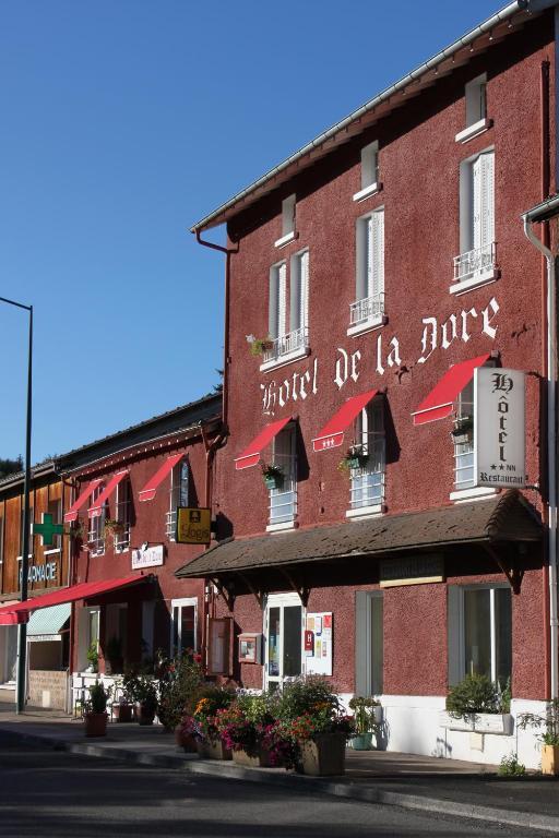 Logis Hotel Restaurant De La Dore Vertolaye Kültér fotó